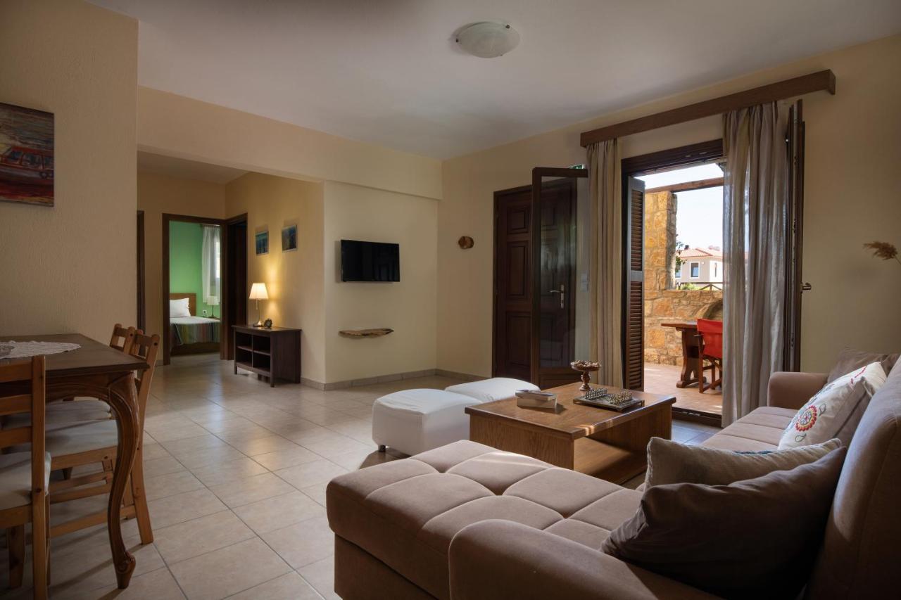 Vetrinos Apartments Agios Nikolaos  Exterior photo